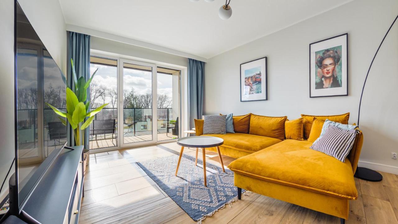 Apartamenty Sun & Snow Sagaris Z Basenem Дзівнув Екстер'єр фото