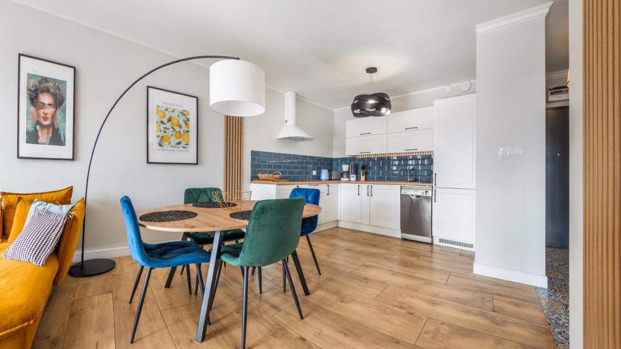 Apartamenty Sun & Snow Sagaris Z Basenem Дзівнув Екстер'єр фото