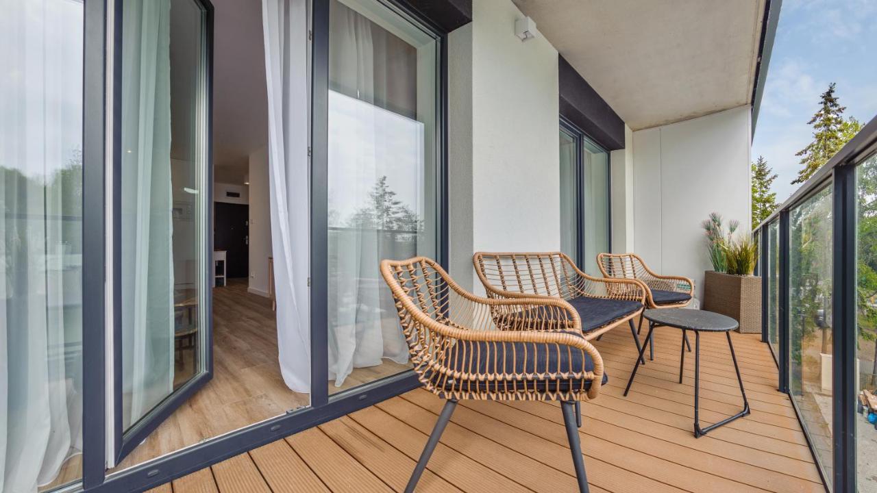 Apartamenty Sun & Snow Sagaris Z Basenem Дзівнув Екстер'єр фото