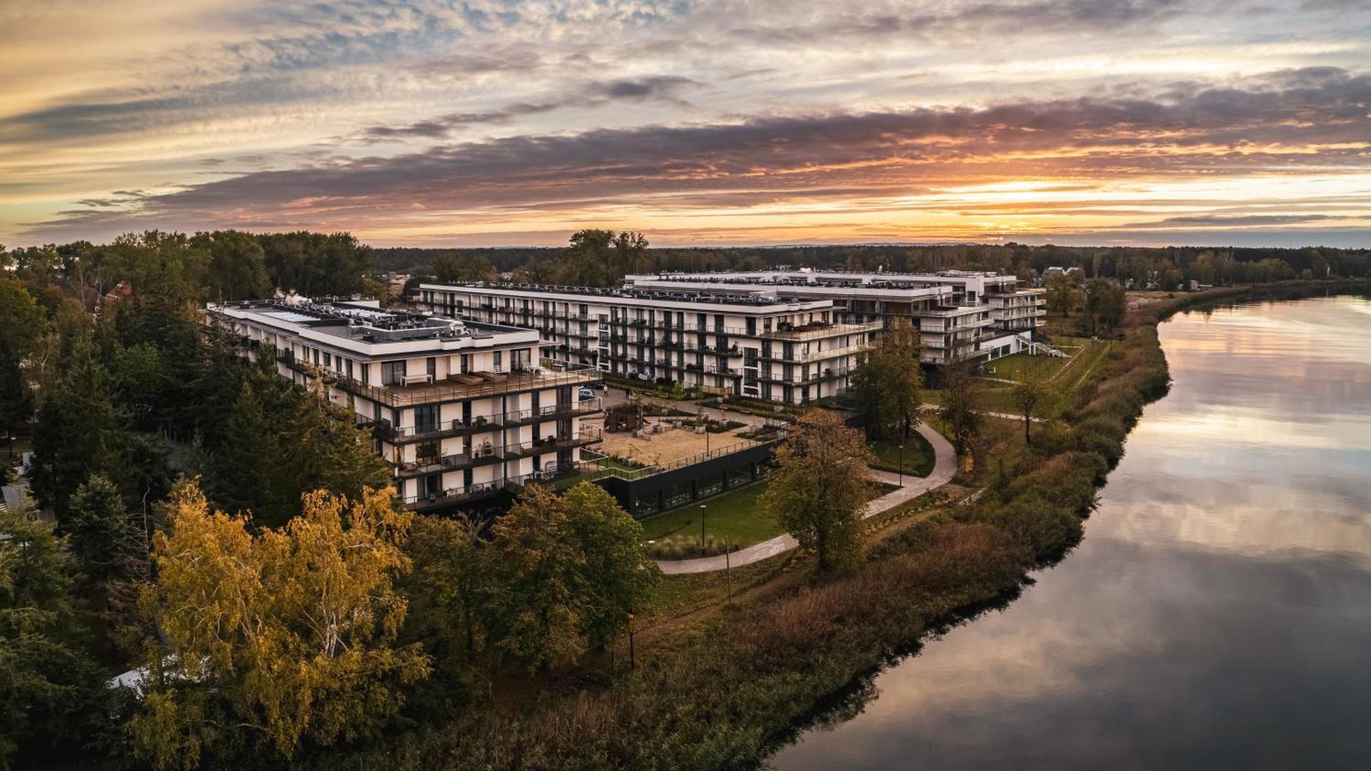 Apartamenty Sun & Snow Sagaris Z Basenem Дзівнув Екстер'єр фото